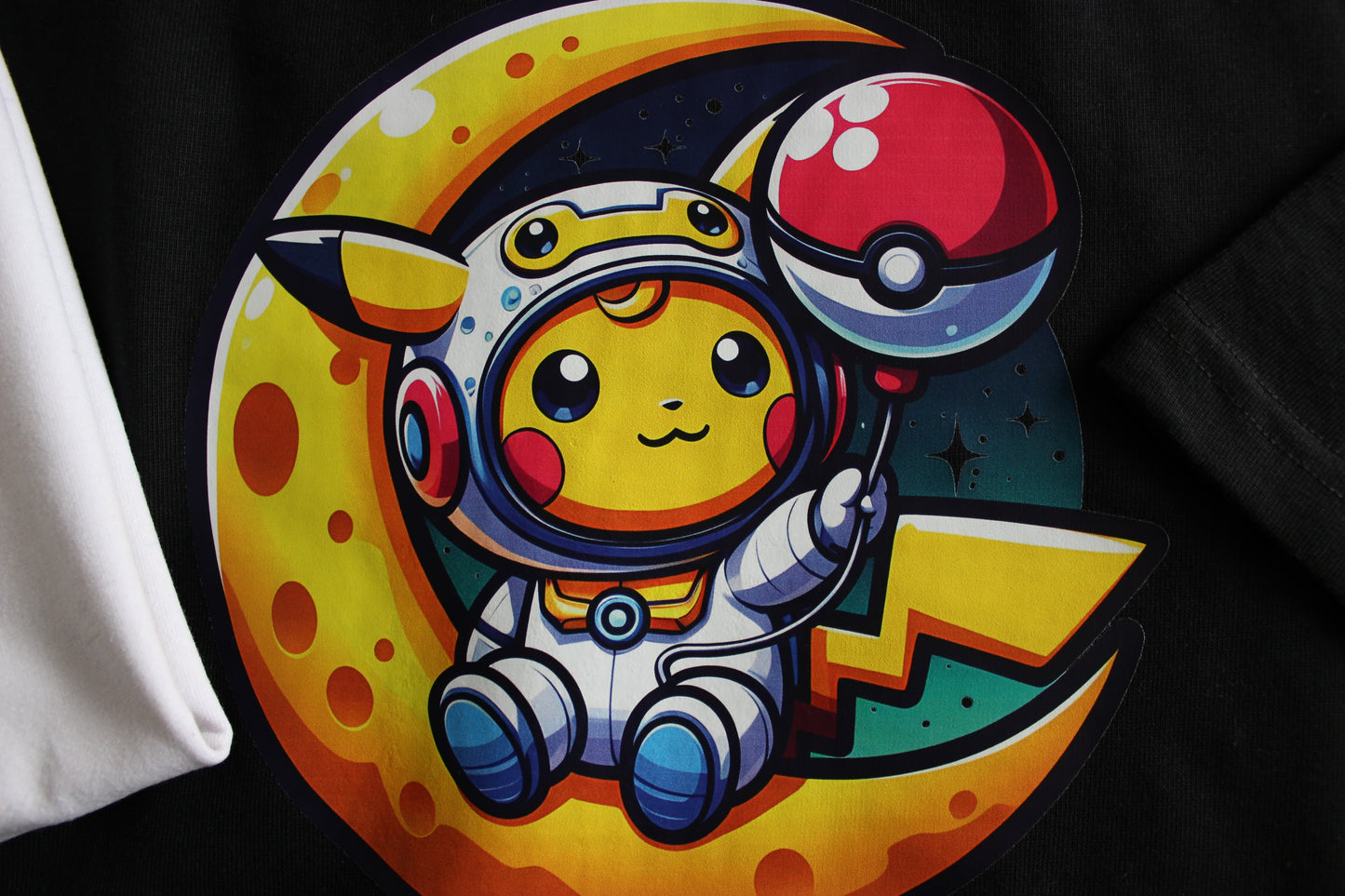 T-shirt oversize Pokémon personnalisable - PikaMoonBall